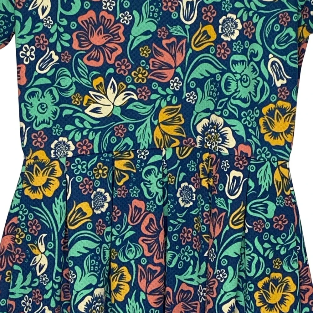 LuLaRoe Amelia Dress Womens Size M Retro Floral Garden Pleated Stretch Pockets
